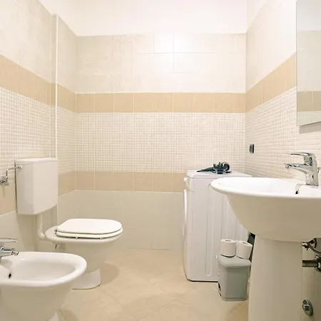 House 40 - Royal Welcome ヴェローナ