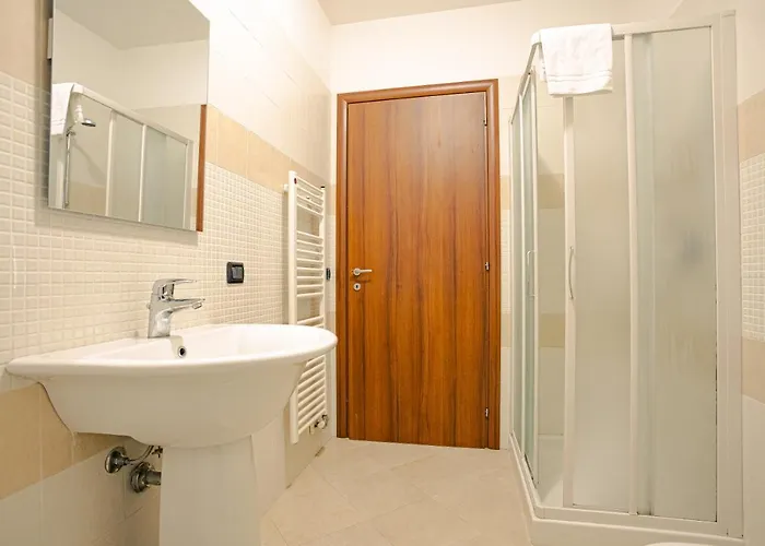 House 40 - Silkeys *