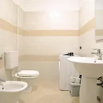 House 40 - Silkeys Verona
